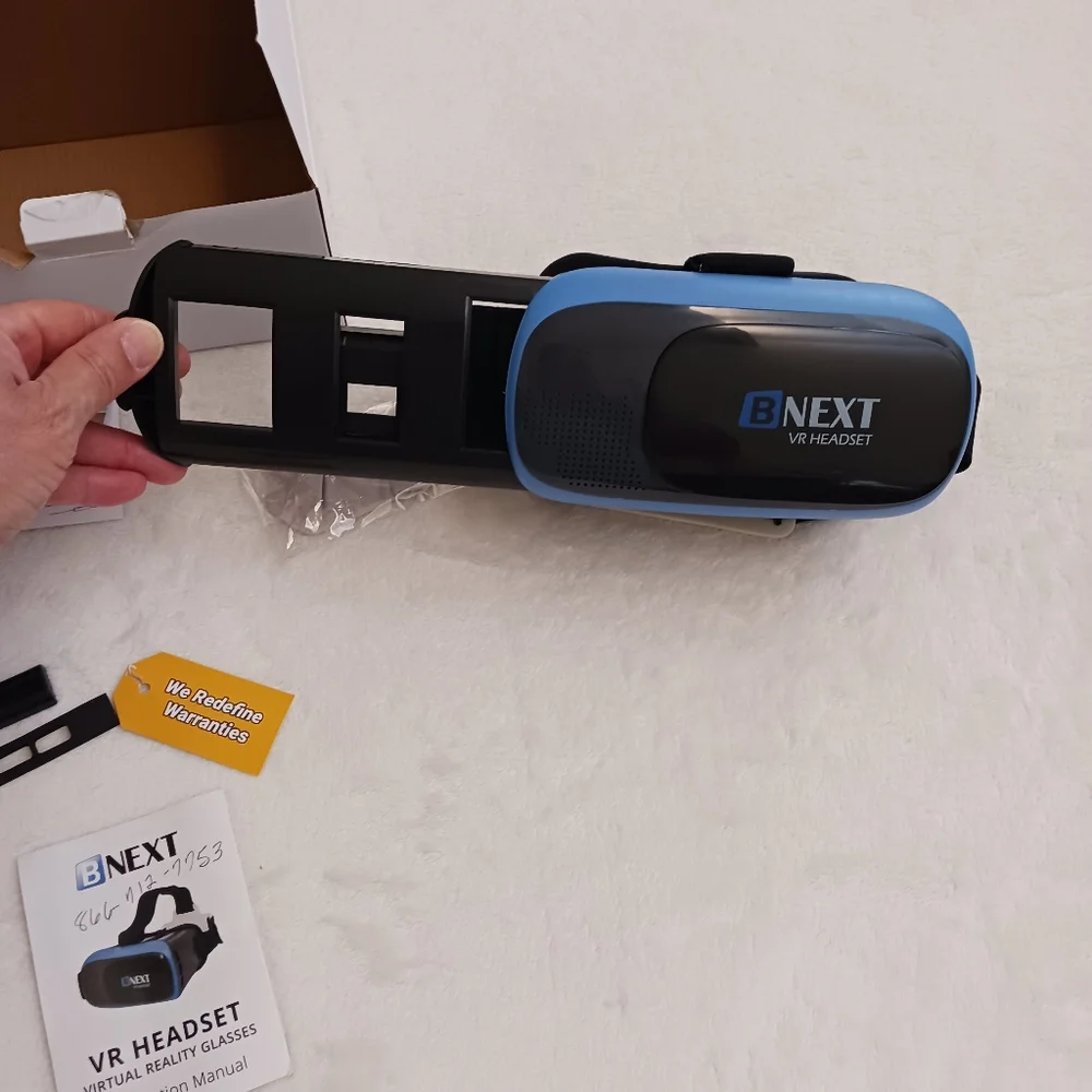 BNEXT VR Headset in Black and Blue